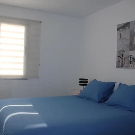 Marina Rubicon Deluxe